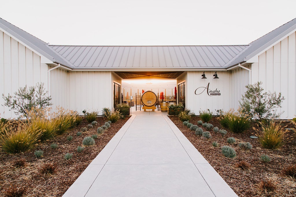 The walkway to Anaba Winery and Vineyards.